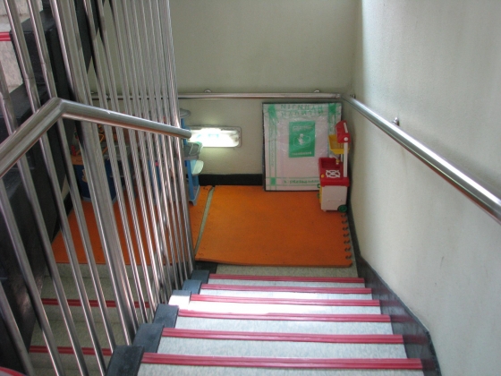 <span class='galleria_span'>비상통로</span><br />

